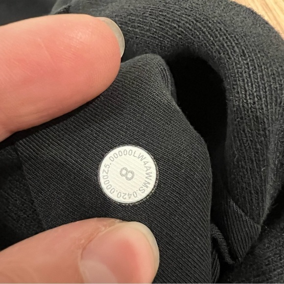 Lululemon Scuba Hoodie *Light Cotton Fleece Sweatshirt 
Black - Picture 10 of 10